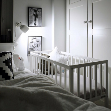 Woodies BEDSIDE CRIB tremmeseng - white Woodies BEDSIDE CRIB tremmeseng - white