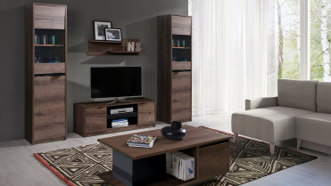 Møbler til stuen med tv bord og sofabord i mørkt træ farve Møbler til stuen med tv bord og sofabord i mørkt træ farve