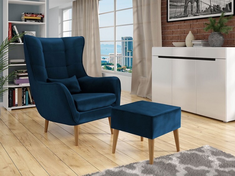 Marineblå velour lænestol med skammel