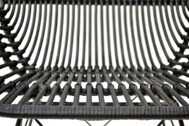 JERRY stol i sortmalet naturlig rattan og stel i metal JERRY stol i sortmalet naturlig rattan og stel i metal