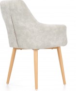 JEANNIE stol med armlæn i lysegrå velour og ben i træ farve JEANNIE stol med armlæn i lysegrå velour og ben i træ farve