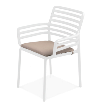 DOGA Havehynde Armchair
