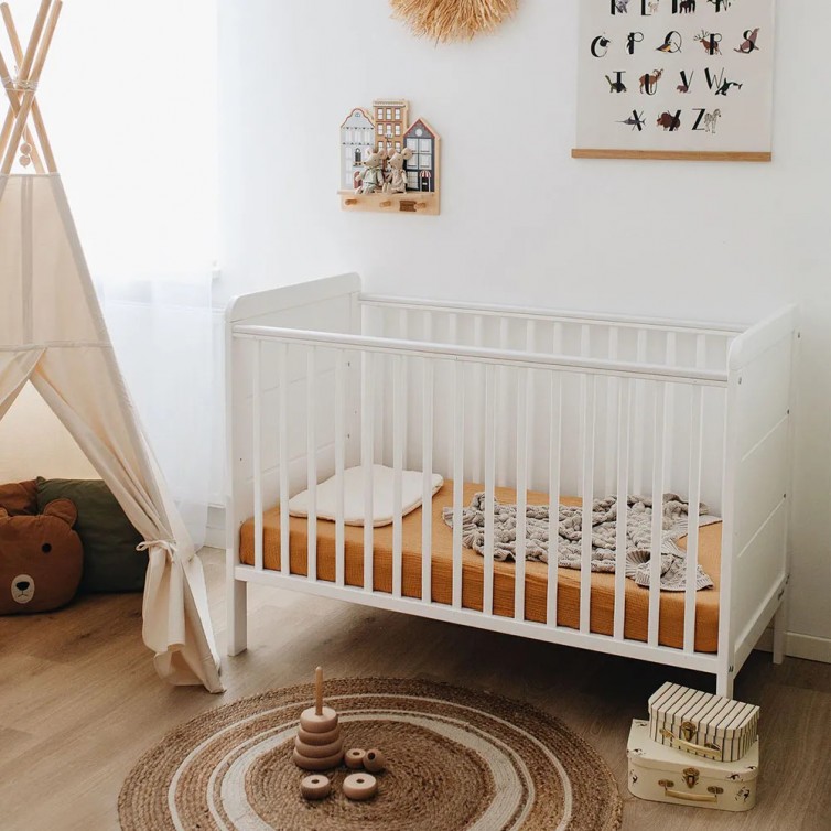Woodies MODERN COT tremmeseng