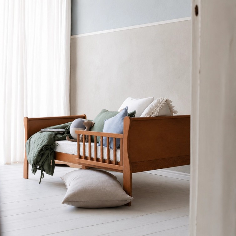 Woodies NOBLE TODDLER BED VINTAGE - juniorseng