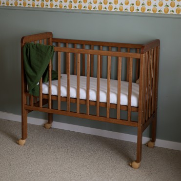 WOODIES SIDE CRIB...