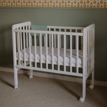 WOODIES SIDE CRIB Tremmeseng