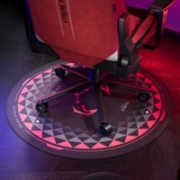 Skridsikker Prime beskyttelsesmåtte til gamingstol, sort-rød