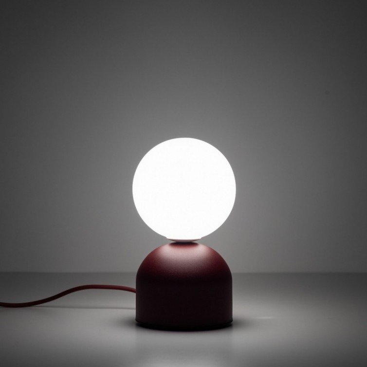 MIKI bordlampe – bordeaux/hvid