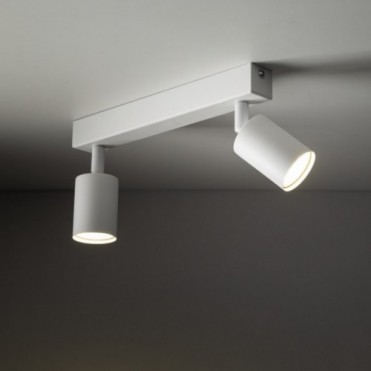 NEX spotlampe til loftet...