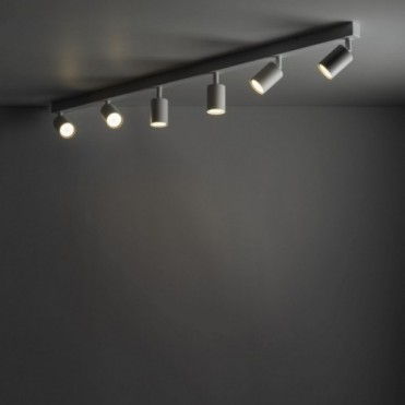 NEX spotlampe til loftet...