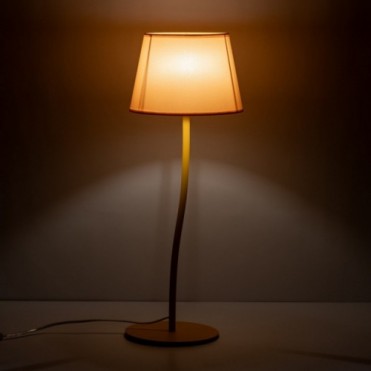 NICOLA bordlampe &ndash; gul